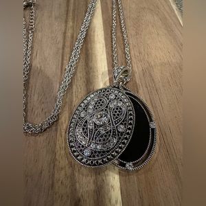 Vintage Lia Sophia Oval Slide Fashion Pendant with Extra Long Chain